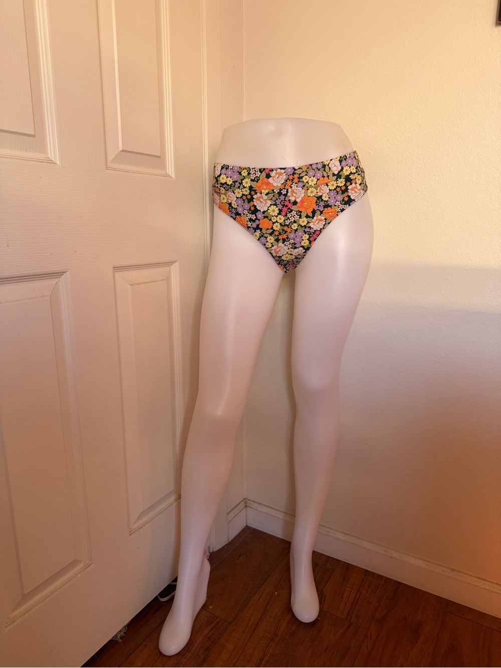 Floral Bikini Bottoms - Black Multi